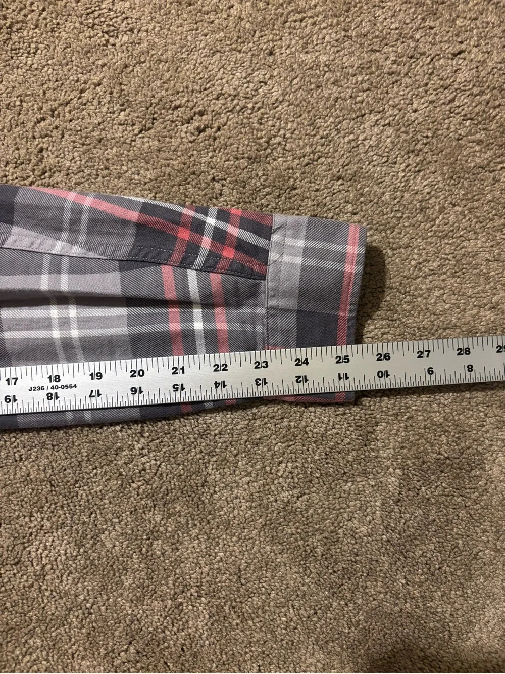 J.Crew Sporting Goods Plaid Flannel Shirt Mens M Gray Red 90s Style Button Up